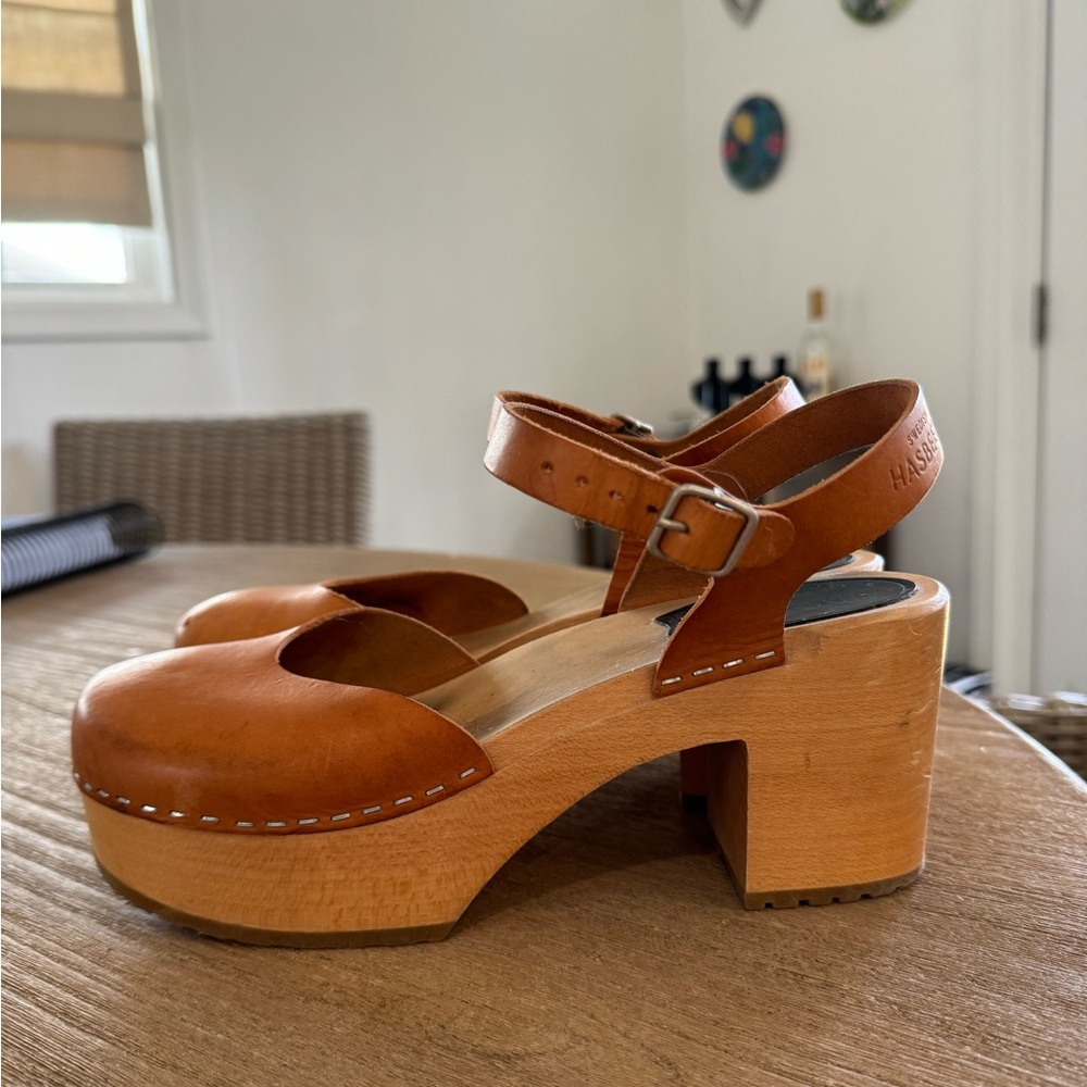 Swedish Hasbeens platform clogs